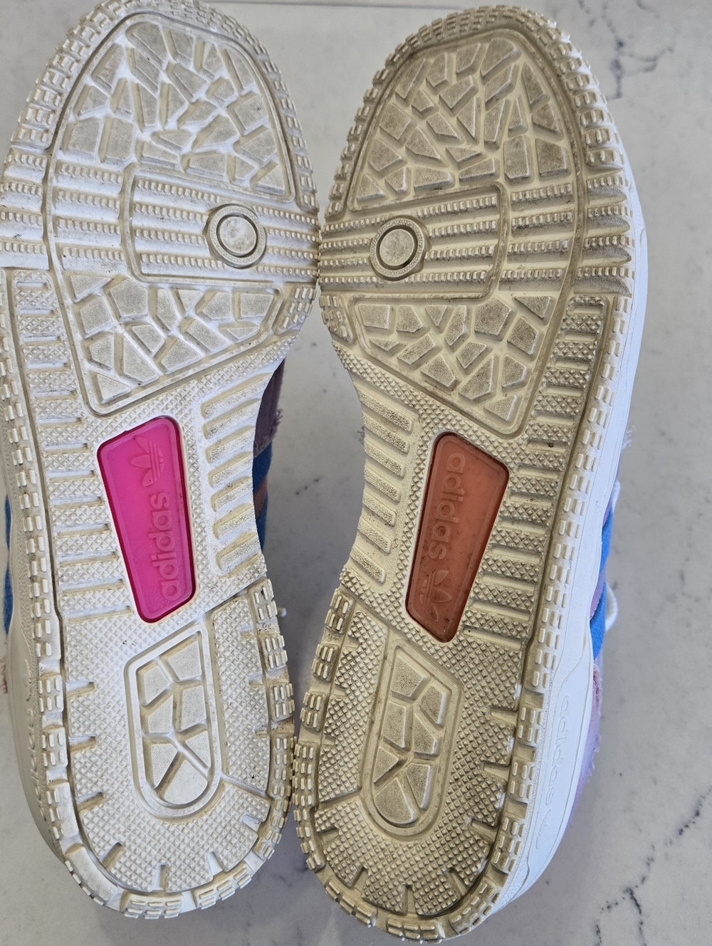 Men's Adidas Rivalry Low TR All-Star Sneakers Size 10 Pink and Blue Tie-Dye - Picture 9 of 10
